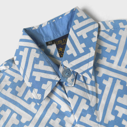 Close up of the batik shirt collar and stitching